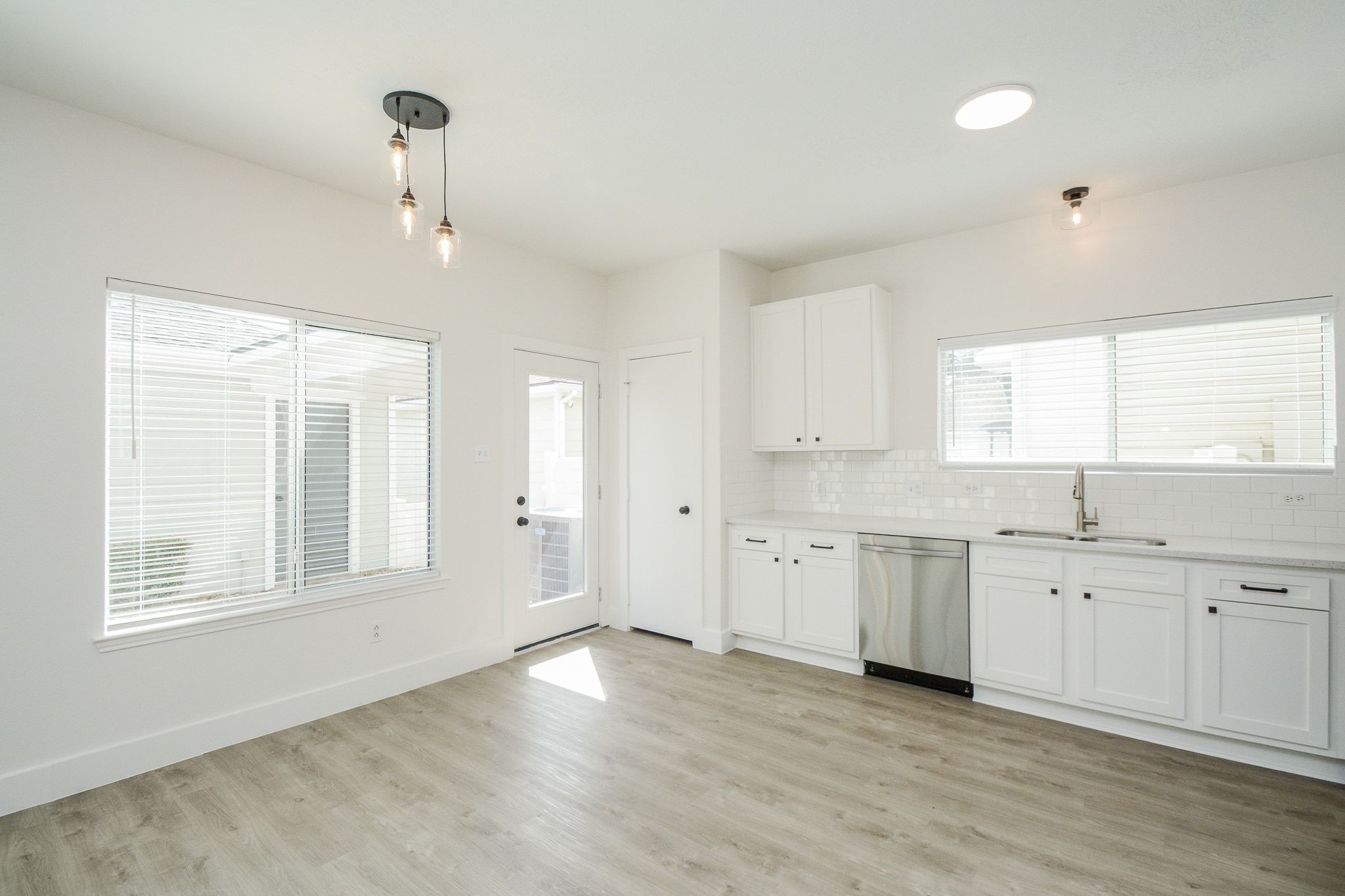 9939 Farrell Drive Houston, TX 77070 - Photo 8 of 20