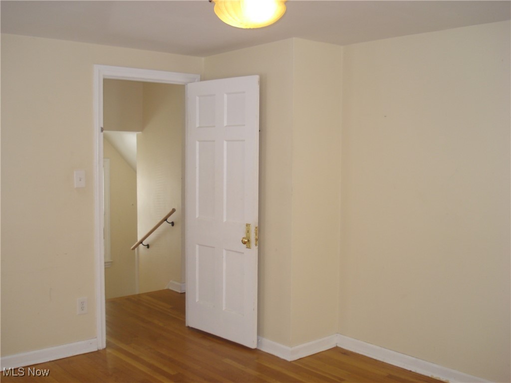 3702 Woodridge Road Cleveland, OH 44121 - Photo 21 of 43