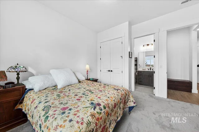 $889,900 | 1911 North Willowick Avenue, Eagle, ID 83616