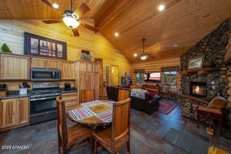 44 Main Street, Unit 161 Greer, AZ 85925 - Photo 11 of 20 20250215034701462136000000-o