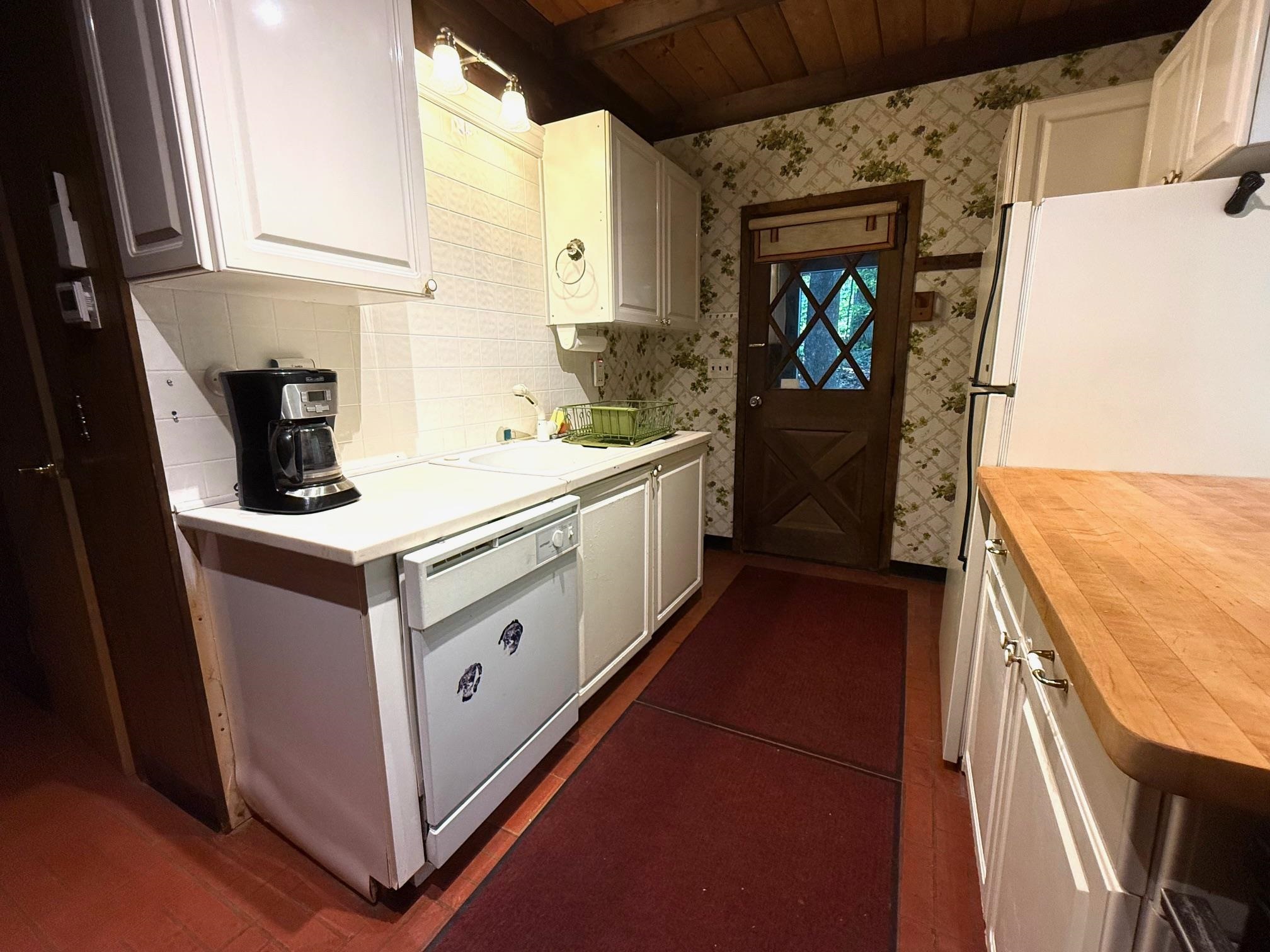 33 Aspen Lane Winhall, VT 05340 - Photo 3 of 35