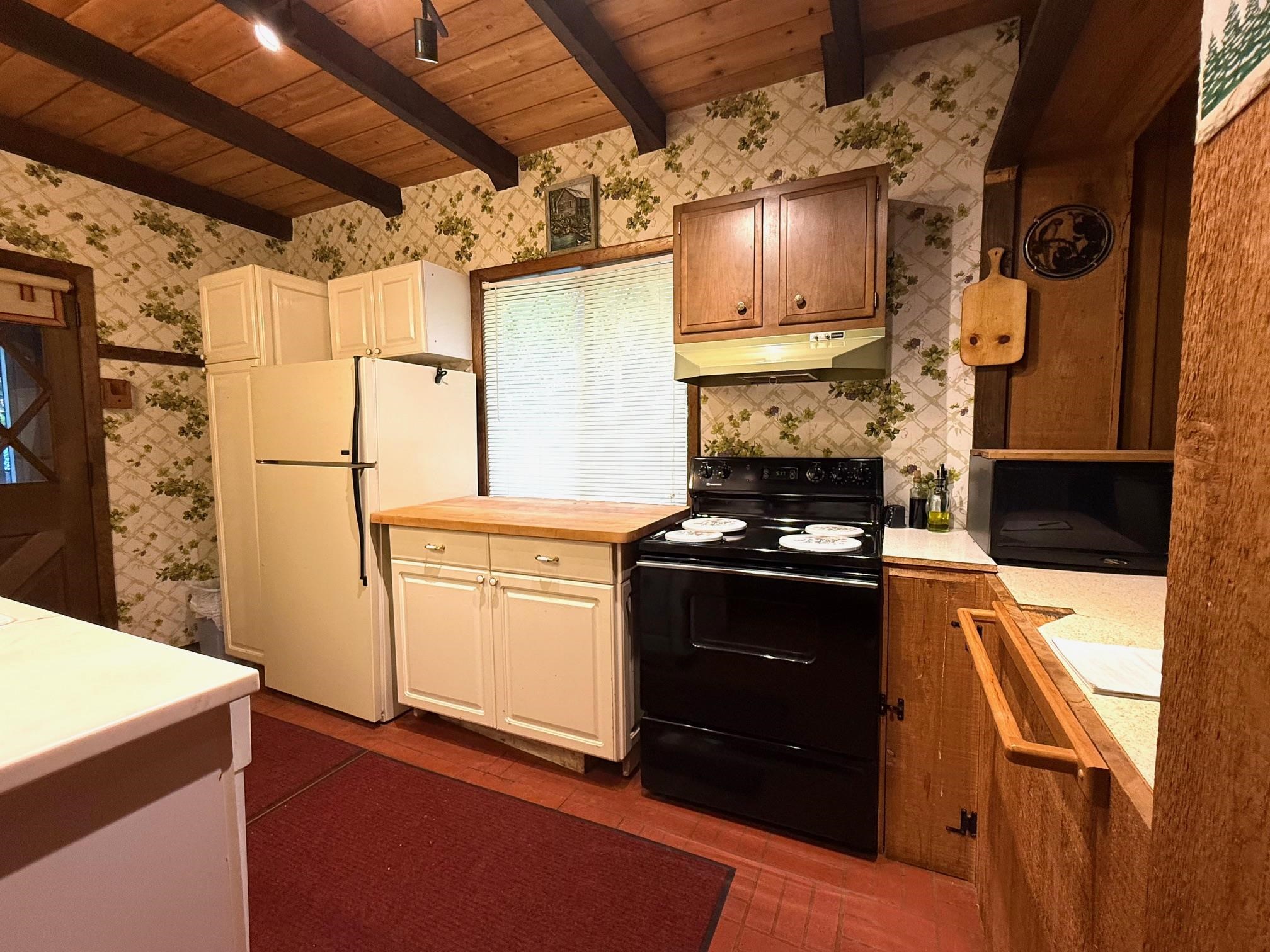 33 Aspen Lane Winhall, VT 05340 - Photo 5 of 35