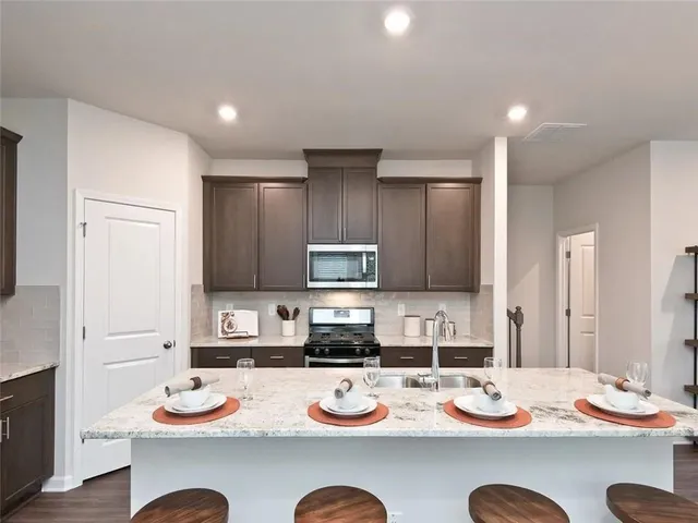 $2,250 | 1643 Villageside Court, Lawrenceville, GA 30043