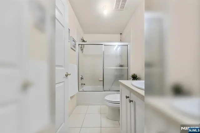 $3,600 | 159 George Russell Way, Unit 311, Clifton, NJ 07013