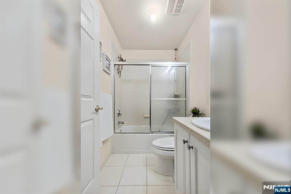 159 George Russell Way, Unit 311 Clifton, NJ 07013 - Photo 21 of 25