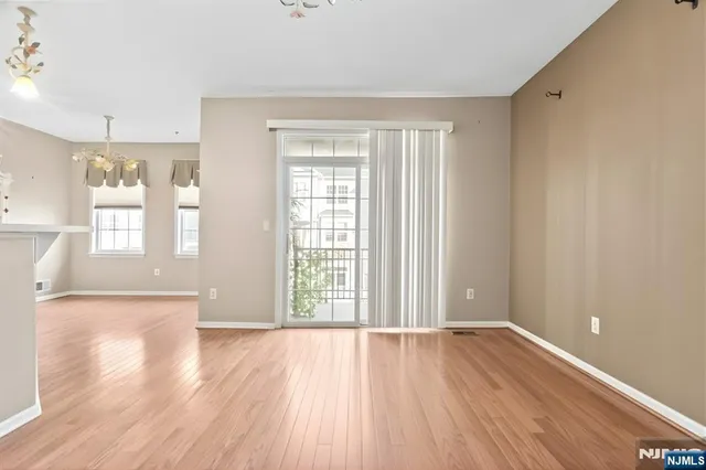 $3,600 | 159 George Russell Way, Unit 311, Clifton, NJ 07013