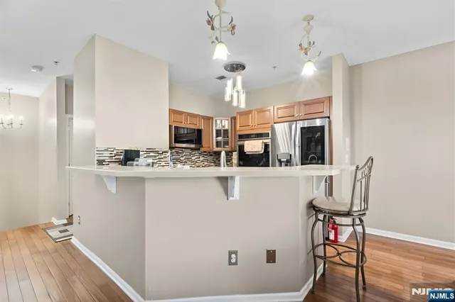 $3,600 | 159 George Russell Way, Unit 311, Clifton, NJ 07013
