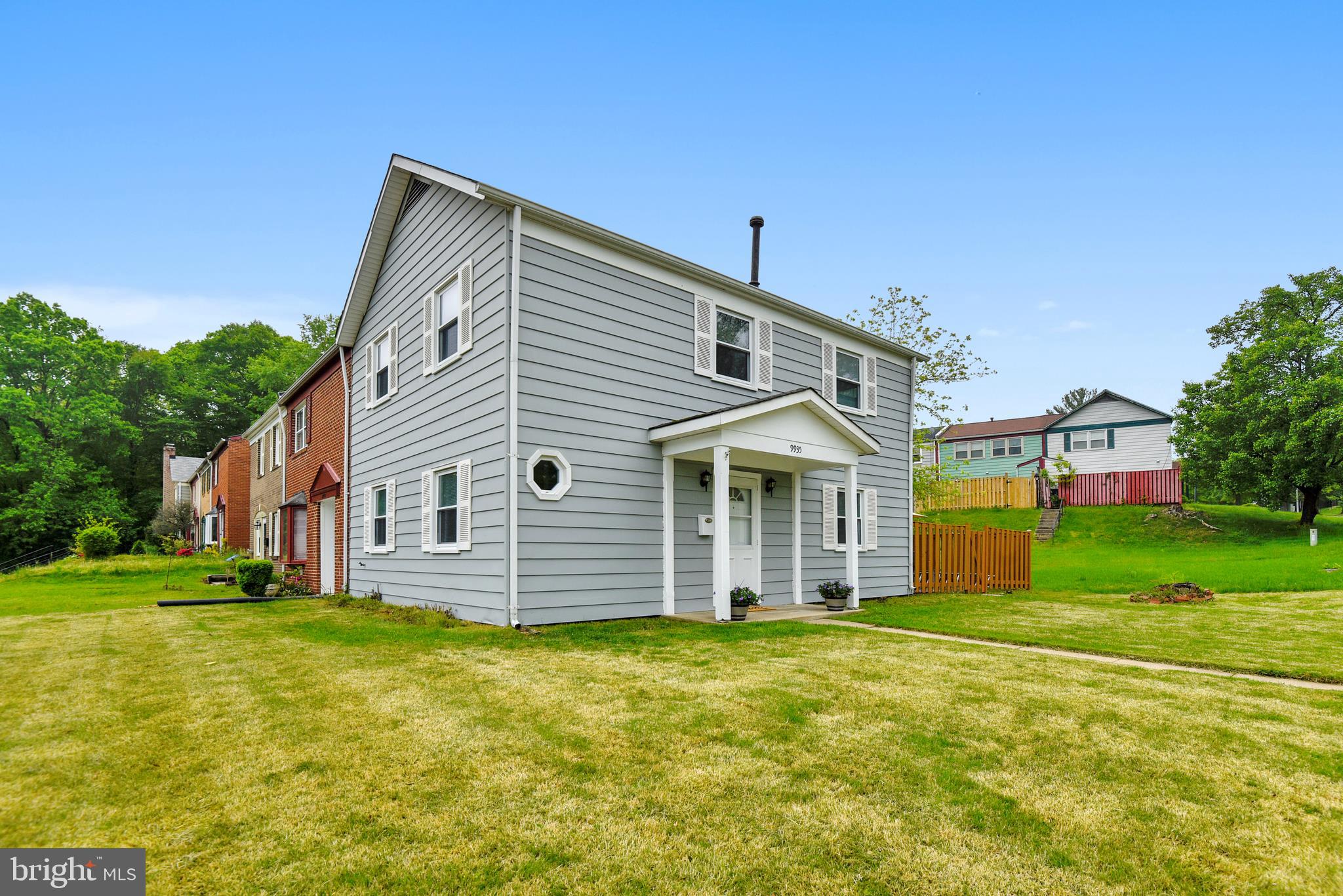 9935 Mallard Drive Laurel, MD 20708 - Photo 22 of 40 Large Yard space