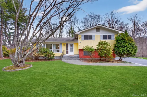 $835,000 | 2314 Sultana Drive, Yorktown Heights, NY 10598