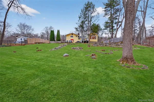 $835,000 | 2314 Sultana Drive, Yorktown Heights, NY 10598