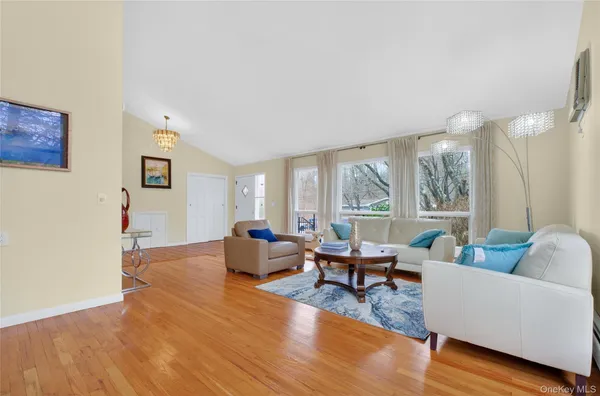 $835,000 | 2314 Sultana Drive, Yorktown Heights, NY 10598