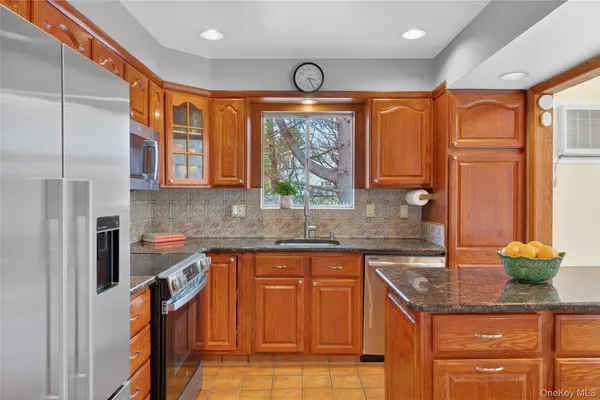 $835,000 | 2314 Sultana Drive, Yorktown Heights, NY 10598