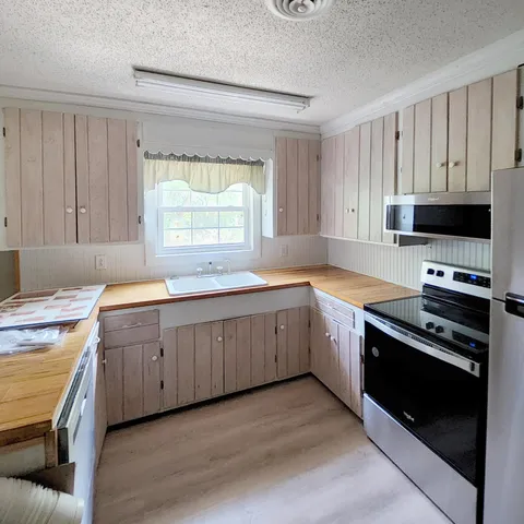 $295,000 | 1201 Crescent Drive, Summerton, SC 29148