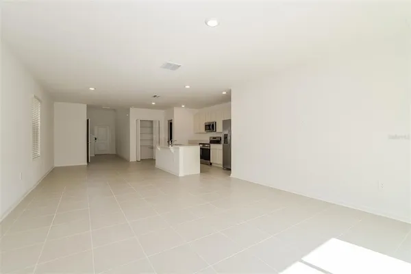 $1,895 | 2827 Whitaker Point, Haines City, FL 33844