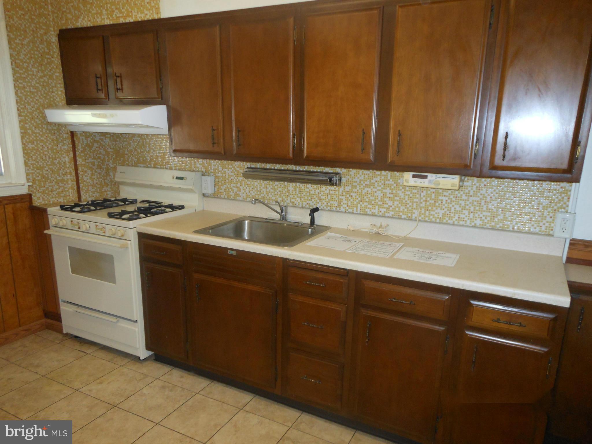 7303 Stratton Way Baltimore, MD 21224 - Photo 6 of 16 Kitchen-photo one