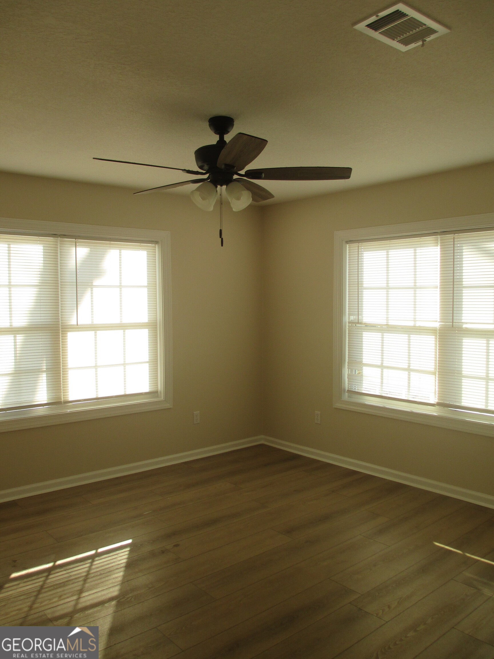 390 Bay Street Baxley, GA 31513 - Photo 17 of 24