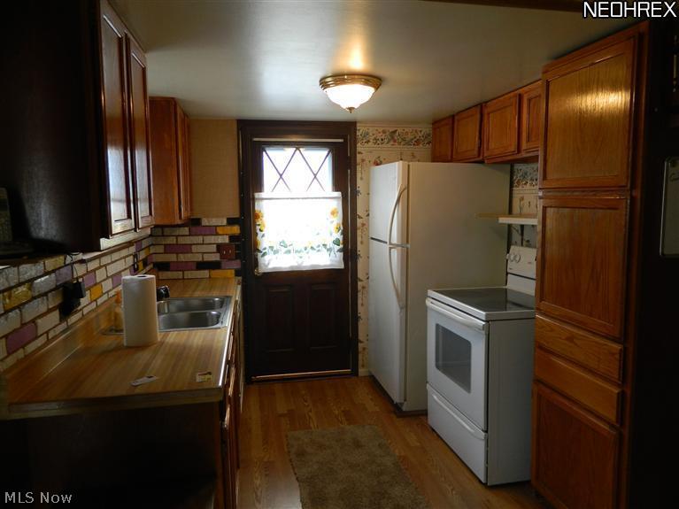 5735 North Lear Nagle Road North Ridgeville, OH 44039 - Photo 4 of 11