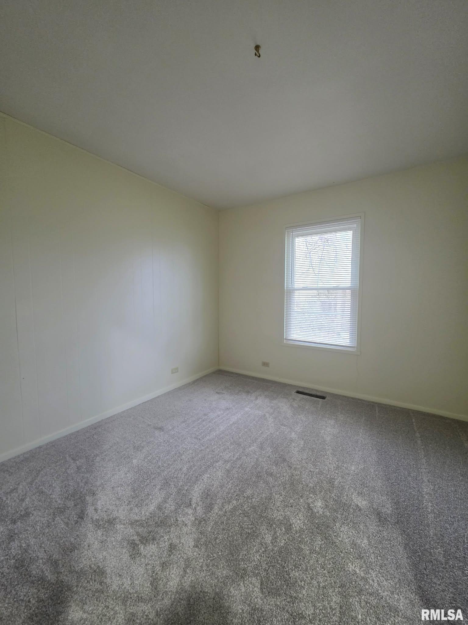 1012 South 15th Street Quincy, IL 62301 - Photo 12 of 22