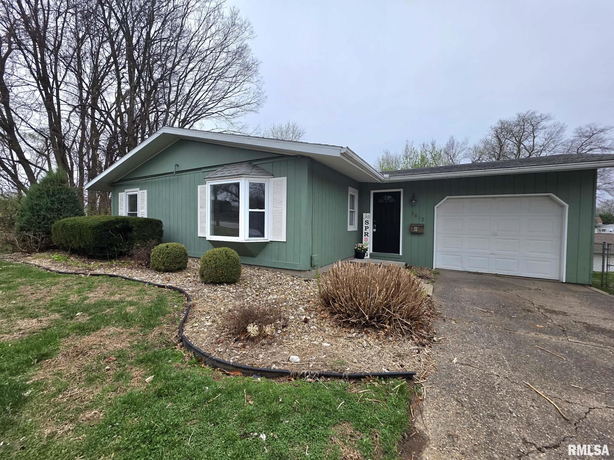 1012 South 15th Street Quincy, IL 62301 - Photo 3 of 22