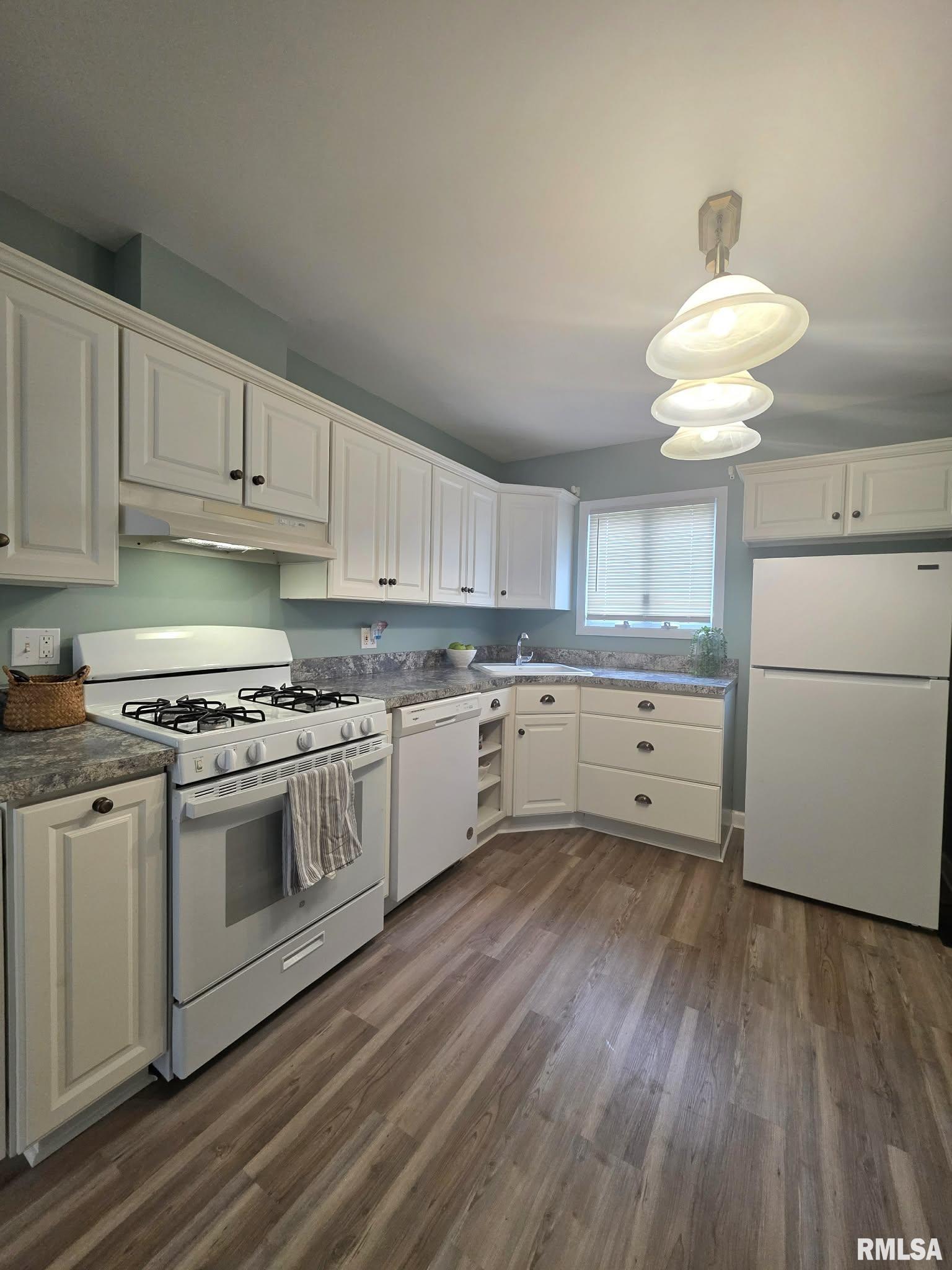 1012 South 15th Street Quincy, IL 62301 - Photo 8 of 22