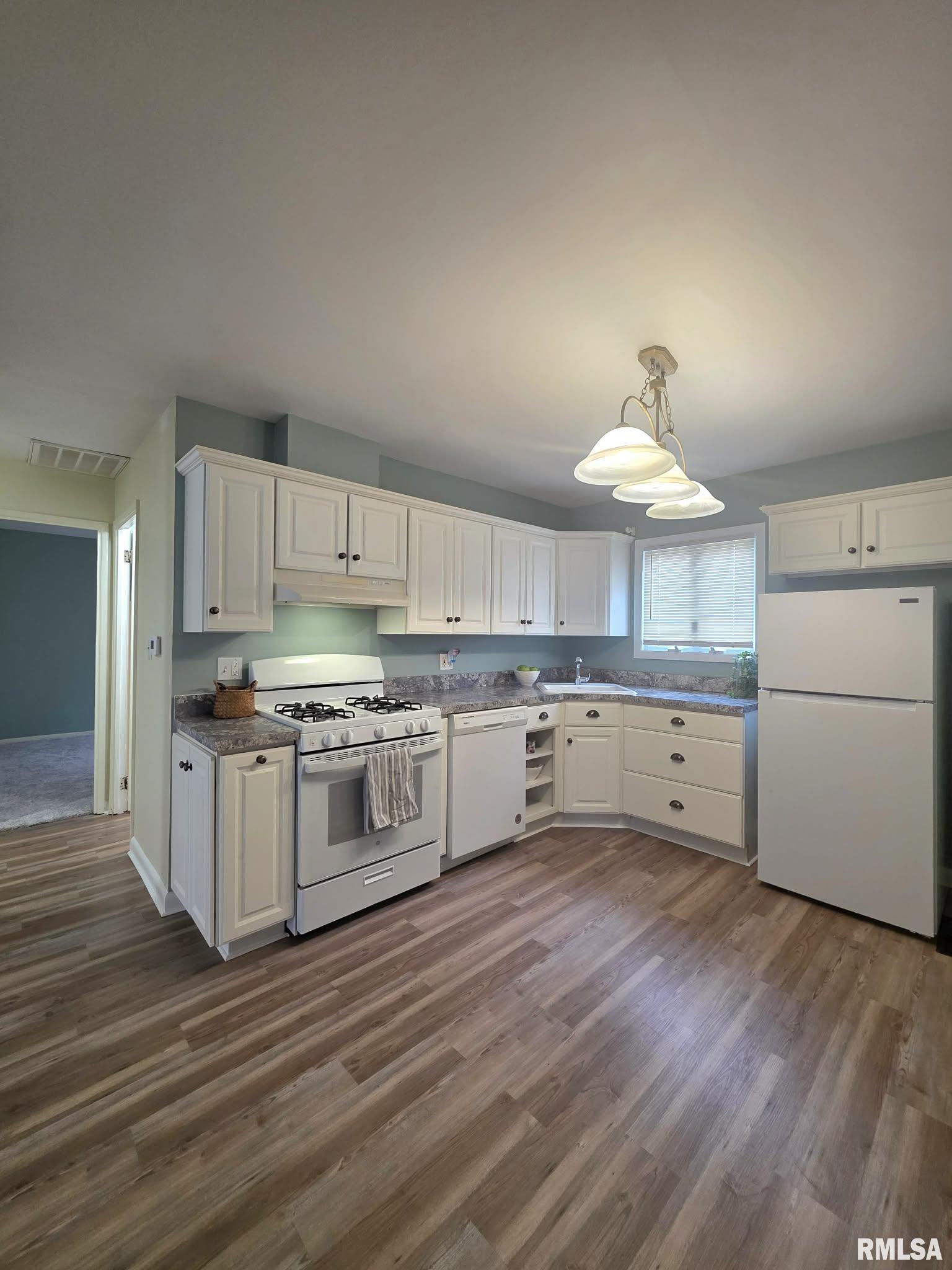 1012 South 15th Street Quincy, IL 62301 - Photo 9 of 22