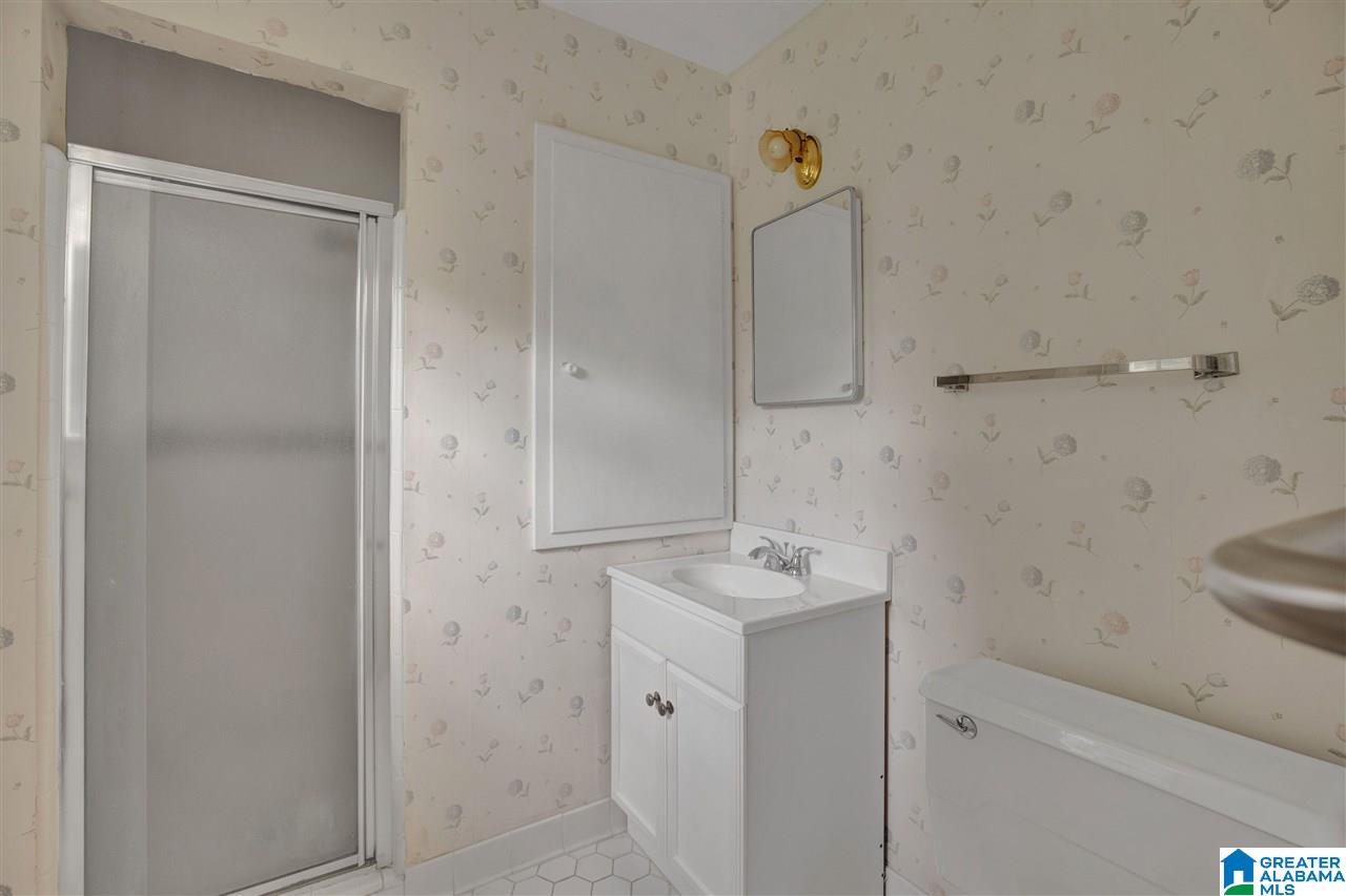 1105 Blue Ridge Boulevard Birmingham, AL 35226 - Photo 17 of 28