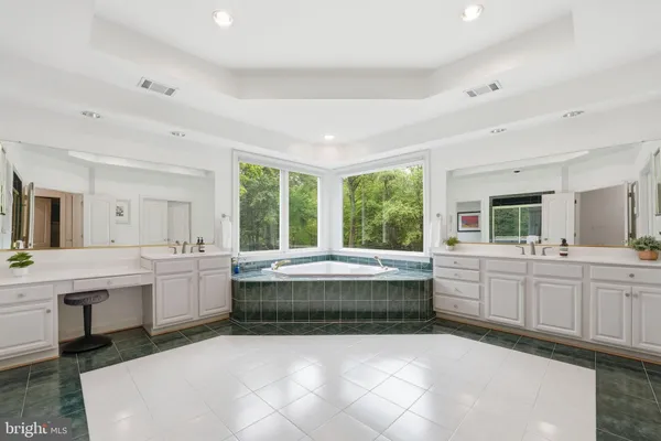 $2,199,000 | 2207 Aryness Drive, Vienna, VA 22181