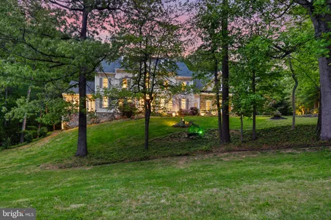 $2,199,000 | 2207 Aryness Drive, Vienna, VA 22181