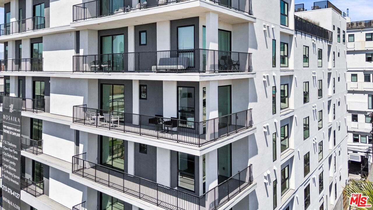 904 South New Hampshire Avenue, Unit 506 Los Angeles, CA 90006 - Photo 4 of 27