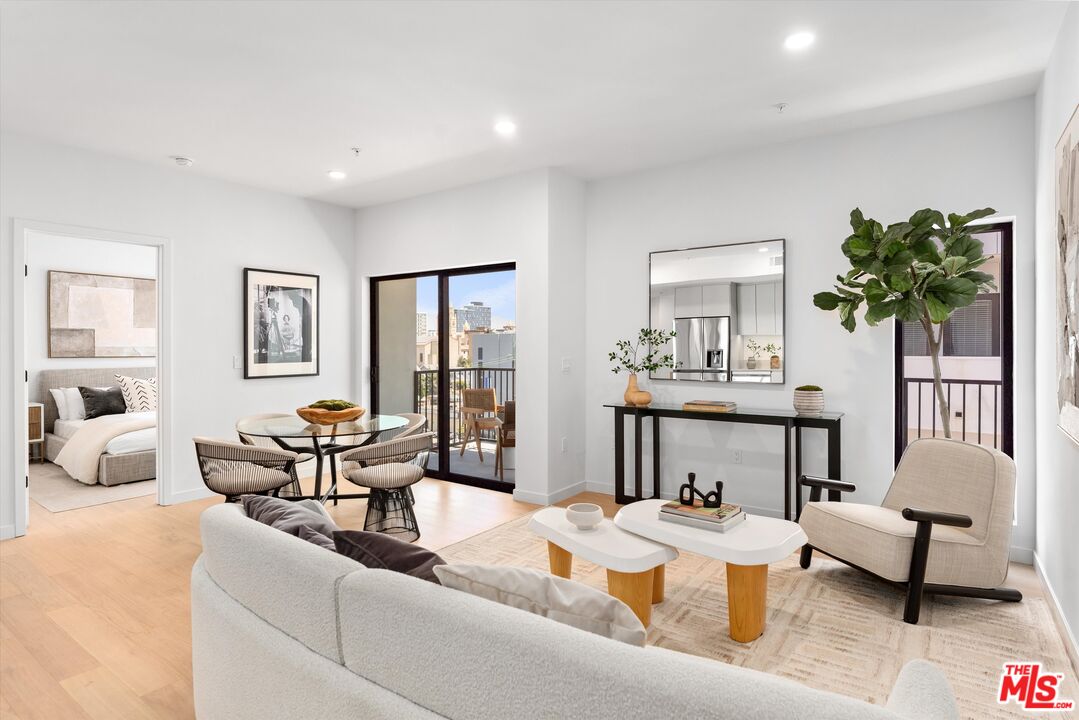 904 South New Hampshire Avenue, Unit 506 Los Angeles, CA 90006 - Photo 5 of 27