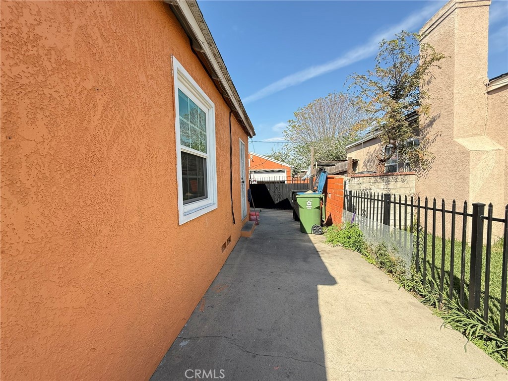 3625 East Marcelle Street Compton, CA 90221 - Photo 14 of 21