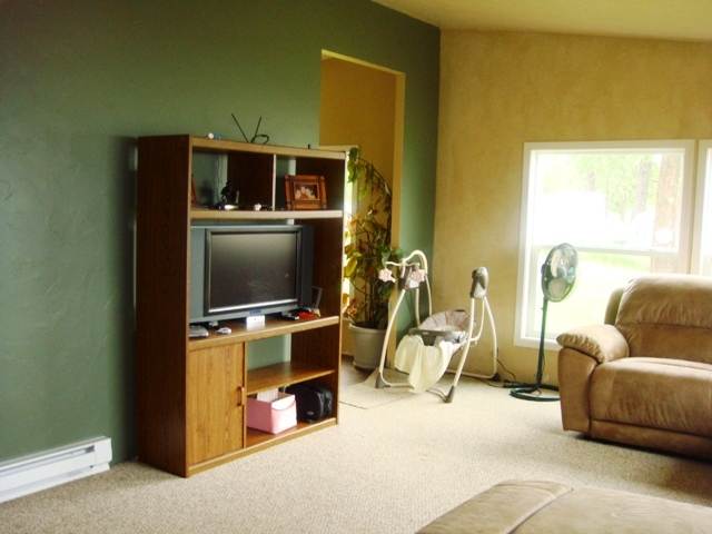 4674 Price Road Clayton, WA 99110 - Photo 3 of 9