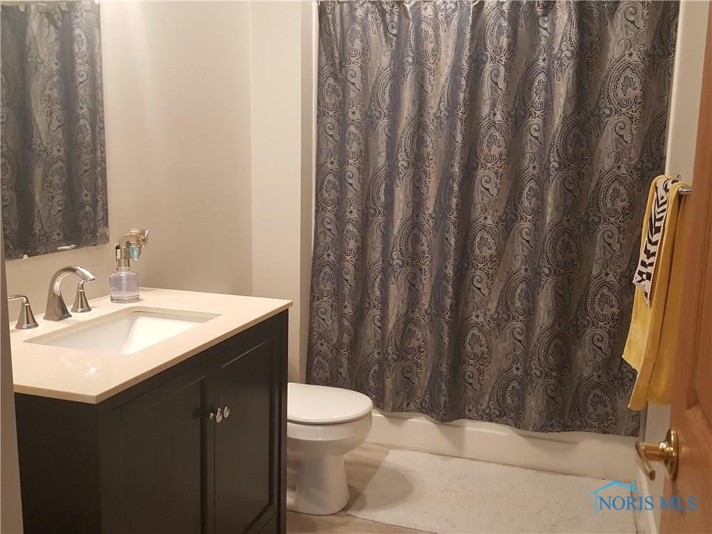 1755 Ambleside Road Oregon, OH 43616 - Photo 10 of 18 Gallery Image 10
