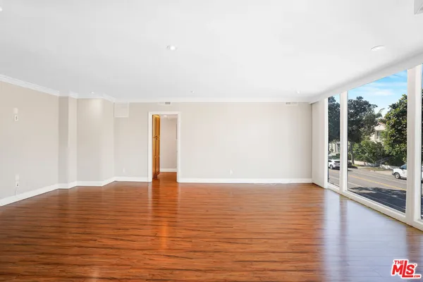 $3,695 | 248 South Doheny Drive, Unit 3, Beverly Hills, CA 90211