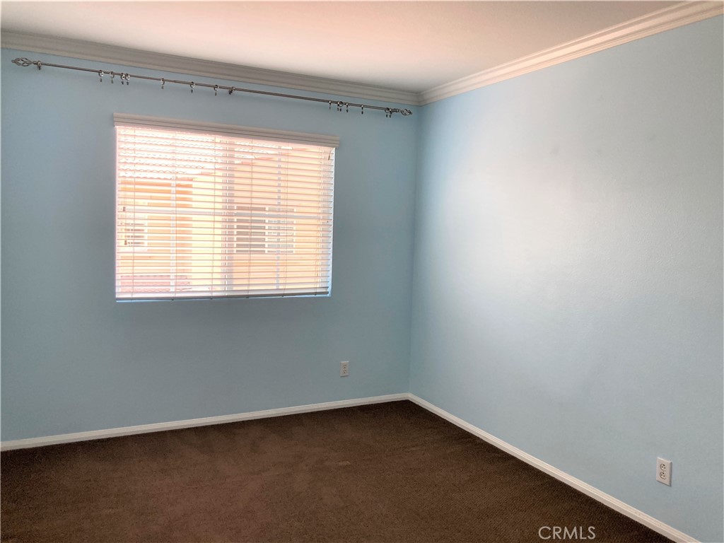 26 Opus Irvine, CA 92618 - Photo 16 of 32 an empty room with a window