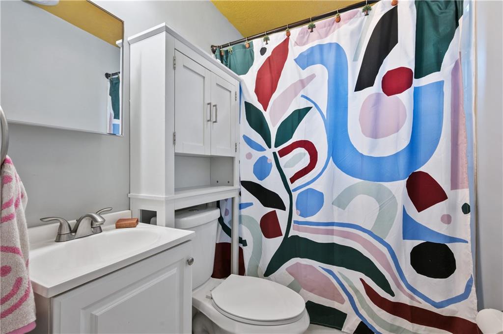 5946 Poketa Road Verona, PA 15147 - Photo 13 of 30 Gallery Image 13