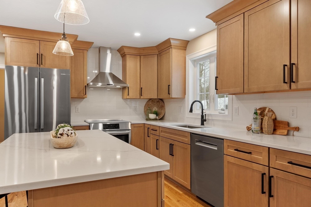 2 Roberts Way Westminster, MA 01473 - Photo 5 of 42