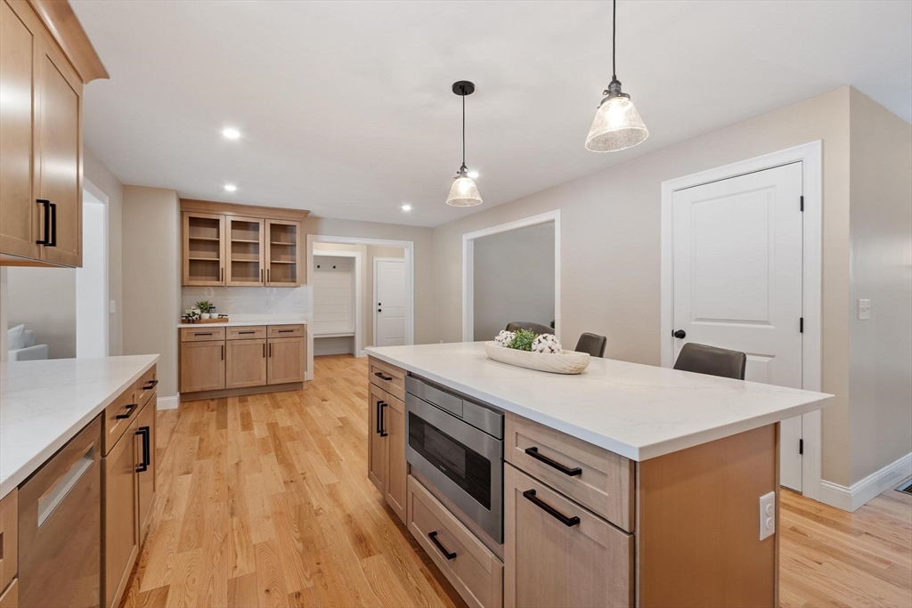 2 Roberts Way Westminster, MA 01473 - Photo 10 of 42