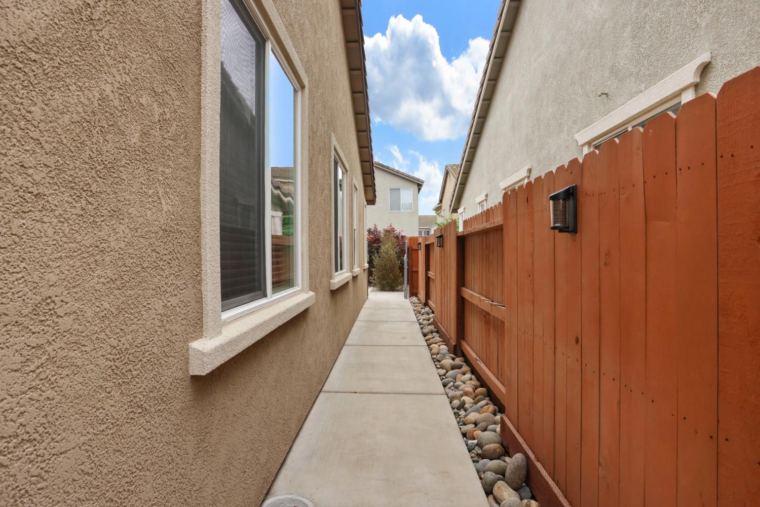 3828 Lookout Drive Modesto, CA 95355 - Photo 24 of 39 a view of a balcony with wooden floor