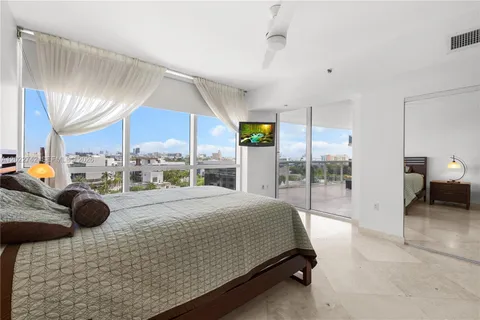 $9,200 | 400 Alton Road, Unit 907, Miami Beach, FL 33139