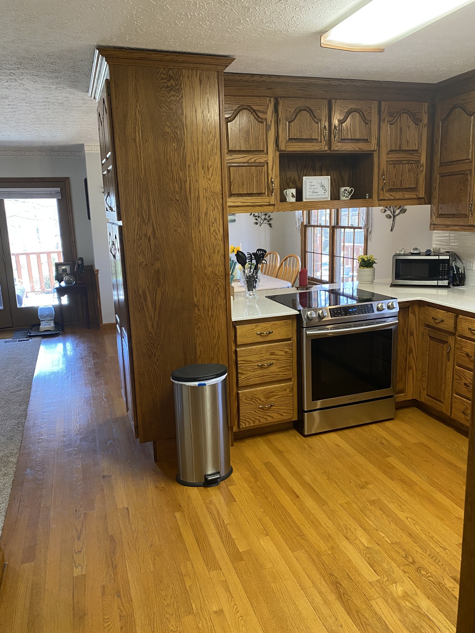 4583 Mt View Road Manchester, TN 37355 - Photo 10 of 18 a kitchen with stainless steel appliances granite countertop a sink dishwasher stove and refrigerator