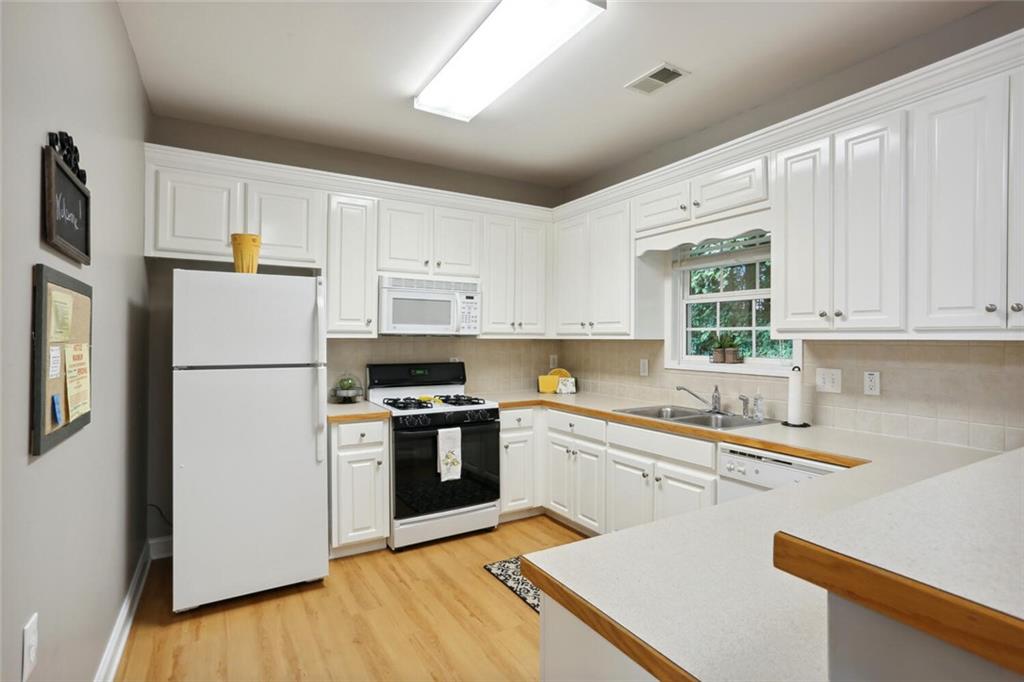 226 Hames Road, Unit 235 Woodstock, GA 30188 - Photo 29 of 32