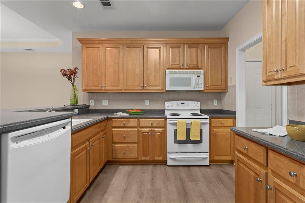 226 Hames Road, Unit 235 Woodstock, GA 30188 - Photo 9 of 32