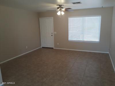 4957 Casper Road Mesa, AZ 85205 - Photo 7 of 24 living room