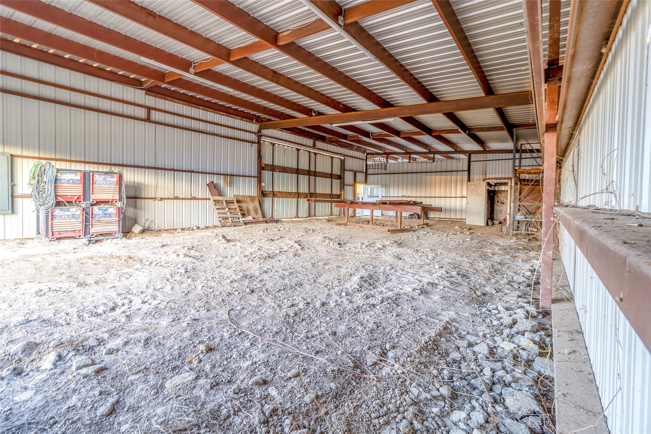 9477 County Road 420 Navasota, TX 77868 - Photo 14 of 25 a view of a room with wooden floor