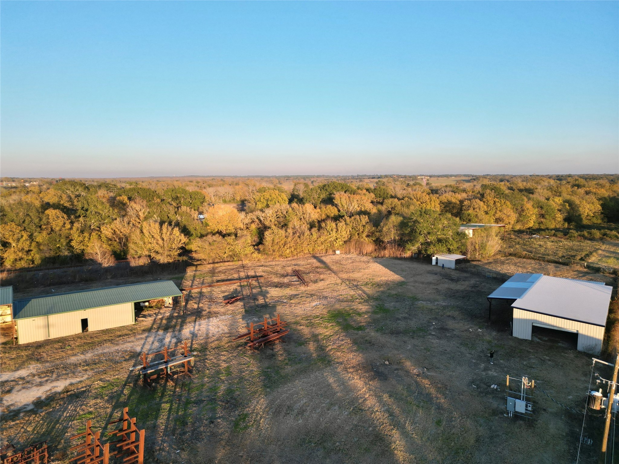9477 County Road 420 Navasota, TX 77868 - Photo 3 of 25 a view of an ocean
