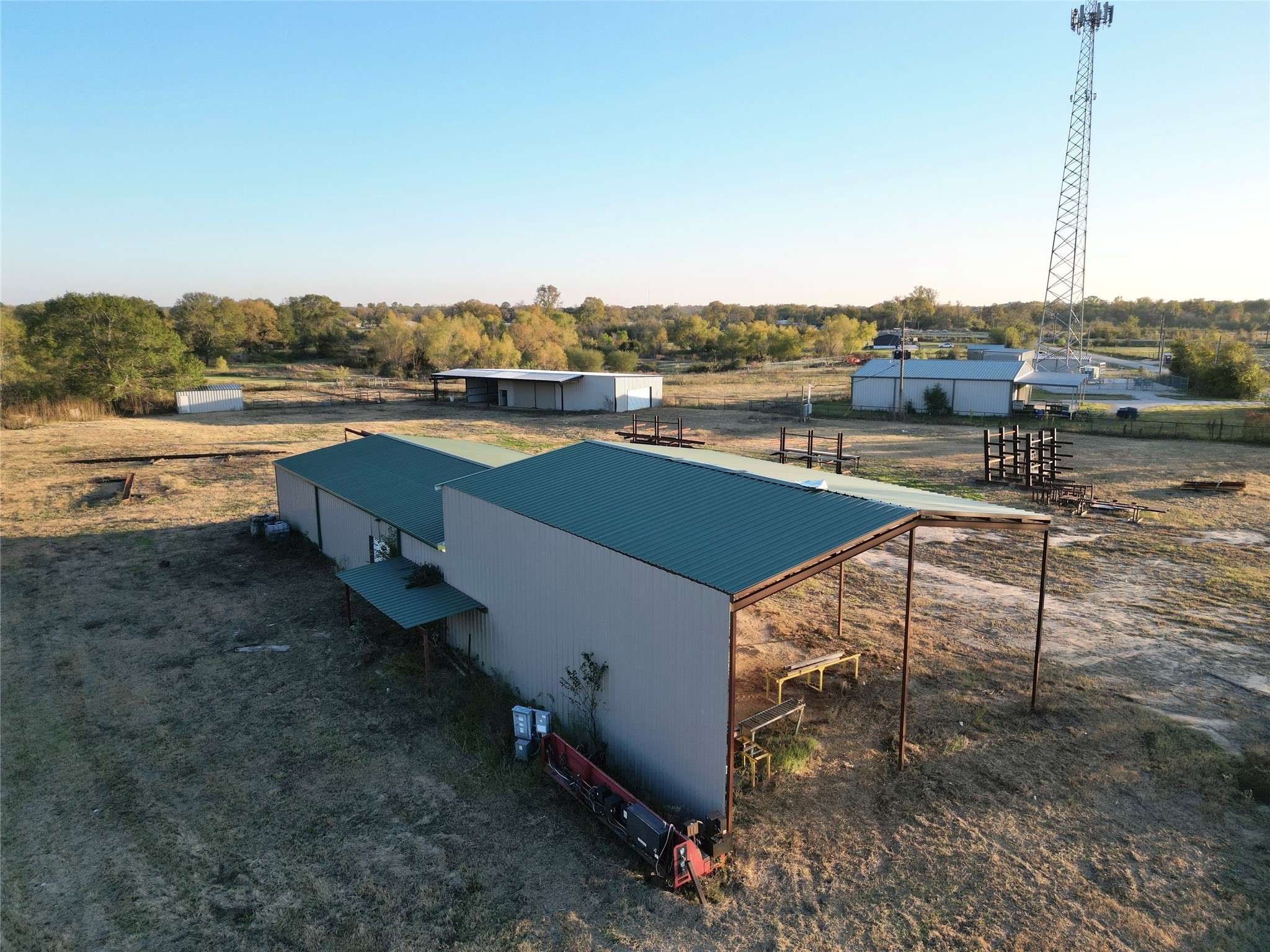 9477 County Road 420 Navasota, TX 77868 - Photo 6 of 25 a view of a terrace with lawn chairs