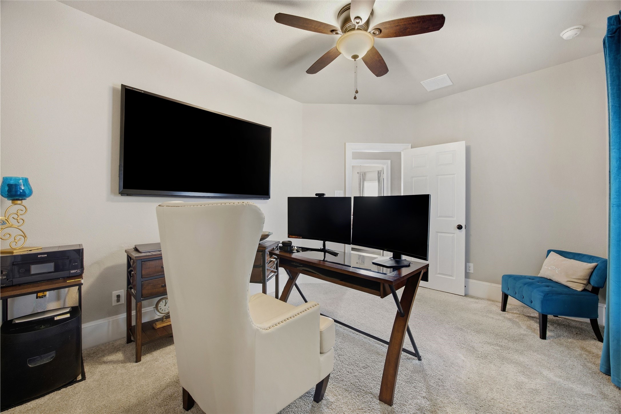 3313 Flagstone Drive Manvel, TX 77578 - Photo 26 of 39 a view of a livingroom with furniture and a flat screen tv