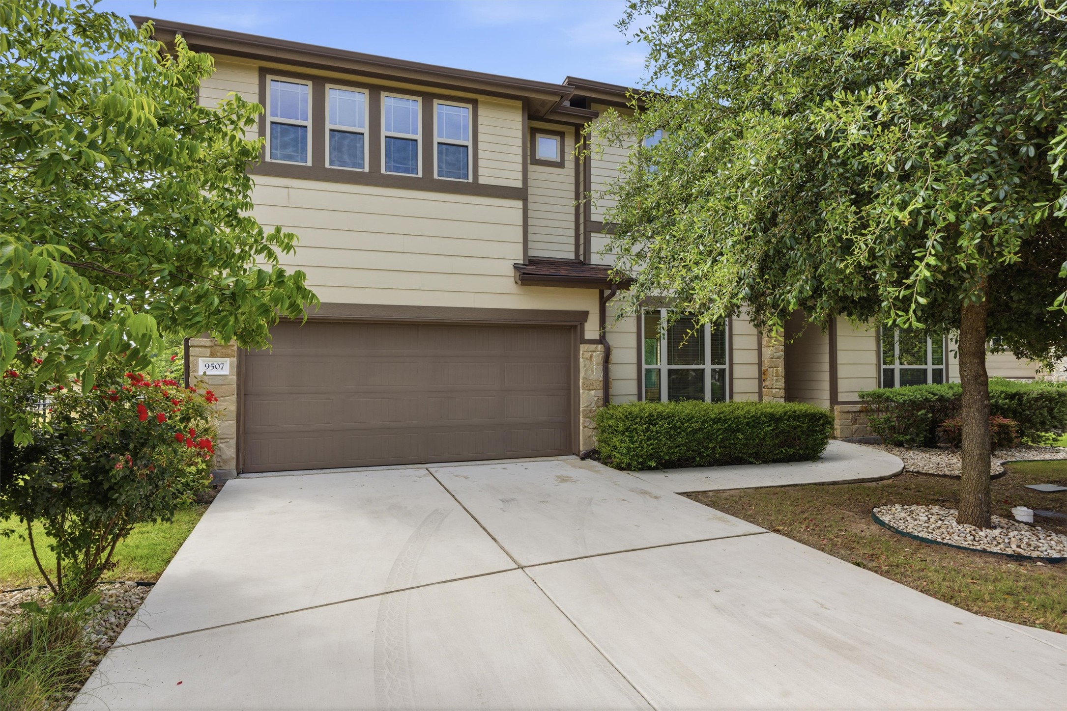 9507 McKnight Loop, Unit 13 Austin, TX 78717 - Photo 1 of 40