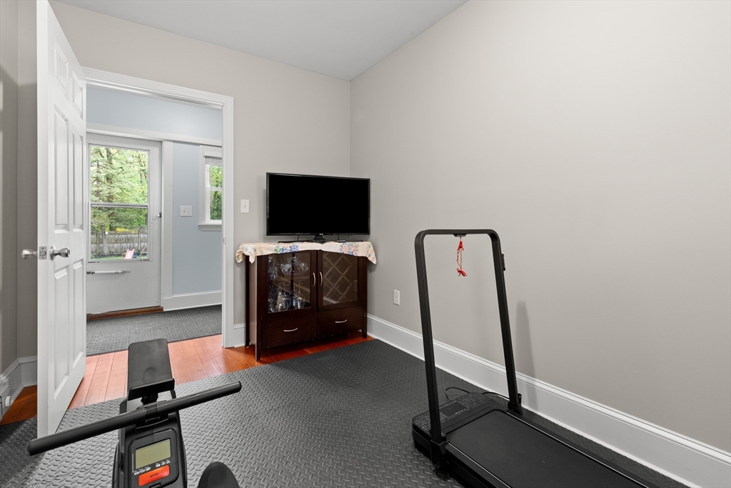 111 Locke Road Chelmsford, MA 01824 - Photo 19 of 28